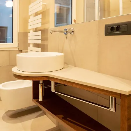 Ladurner Apartment *
